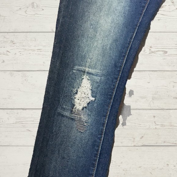 BOSTON PROPER DISTRESSED PULL-UP SKINNY JEANS - Picture 8 of 11
